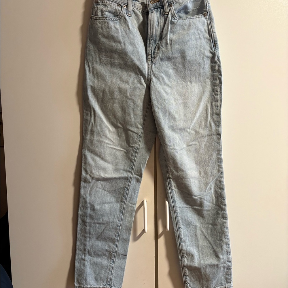 Woman’s Madewell Light Wash Curvy Perfect vintage Jeans